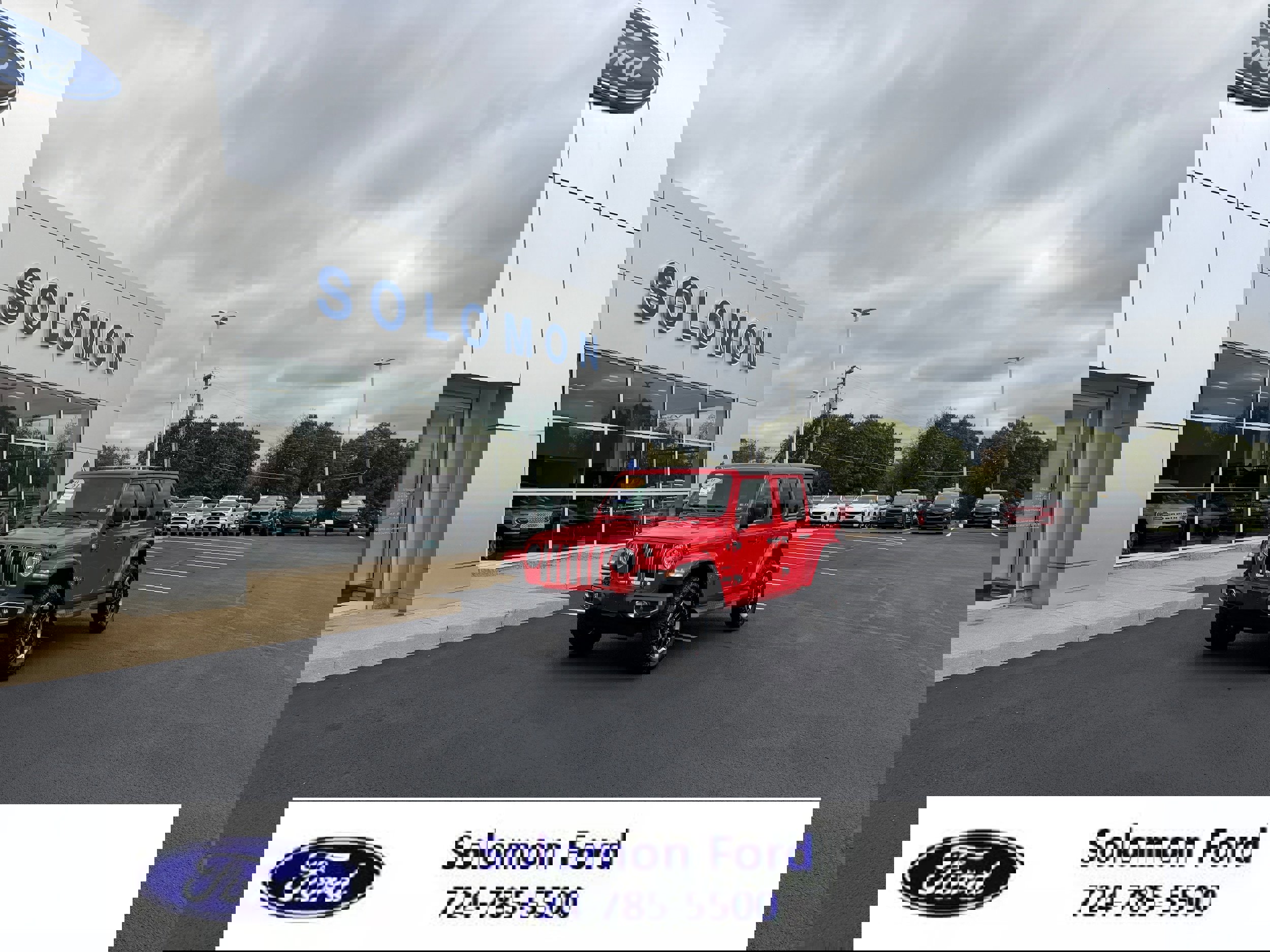 Used 2018 Jeep Wrangler Unlimited Sahara w/ Safety Group image 7