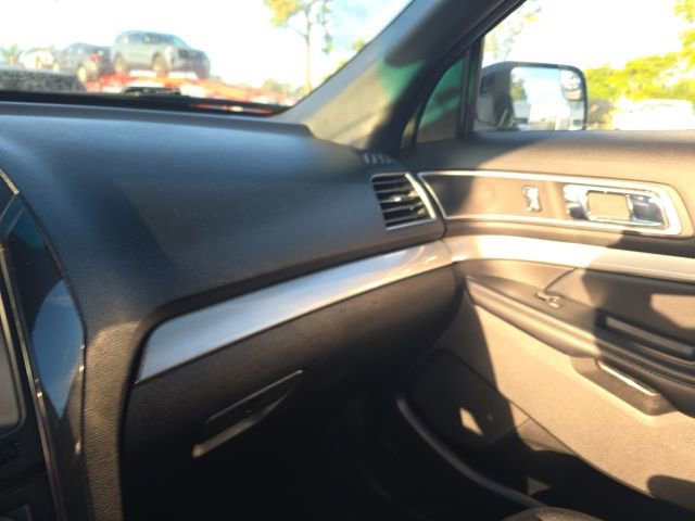 Certified 2017 Ford Explorer XLT w/ Equipment Group 201A image 13
