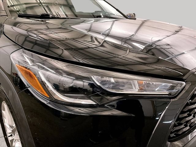 Used 2023 Toyota Corolla Cross LE w/ Moonroof Package AWD/4WD image 27