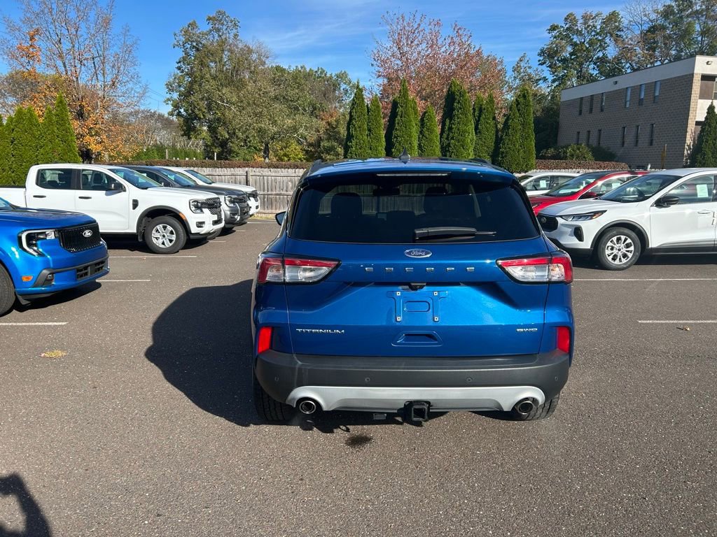 Certified 2022 Ford Escape Titanium w/ Class II Trailer Tow Package image 4