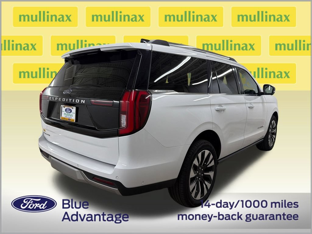 Certified 2025 Ford Expedition Platinum w/ Driver's Package AWD/4WD image 3
