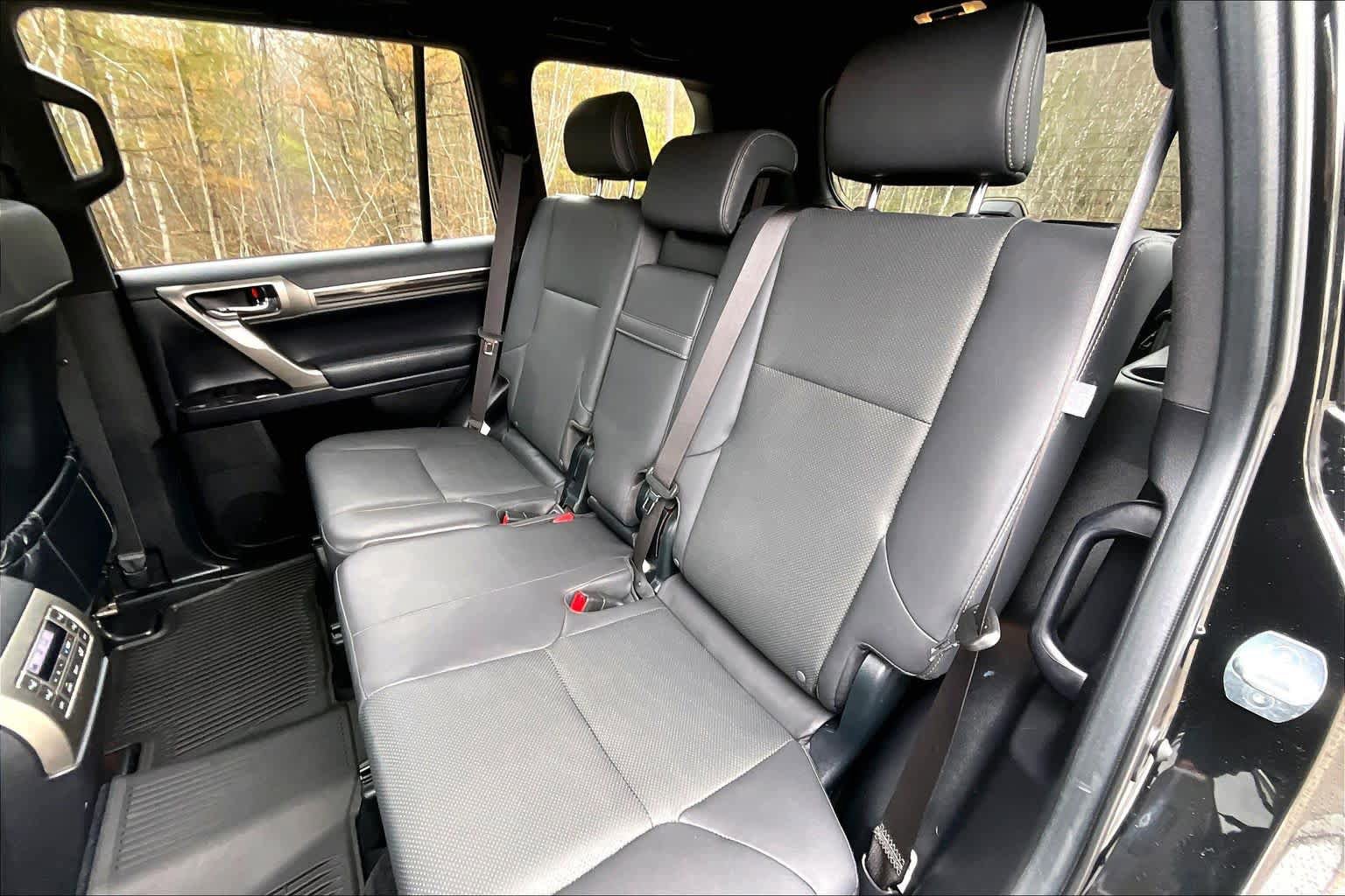 Used 2020 Lexus GX 460 Premium w/ Premium Package AWD/4WD image 21
