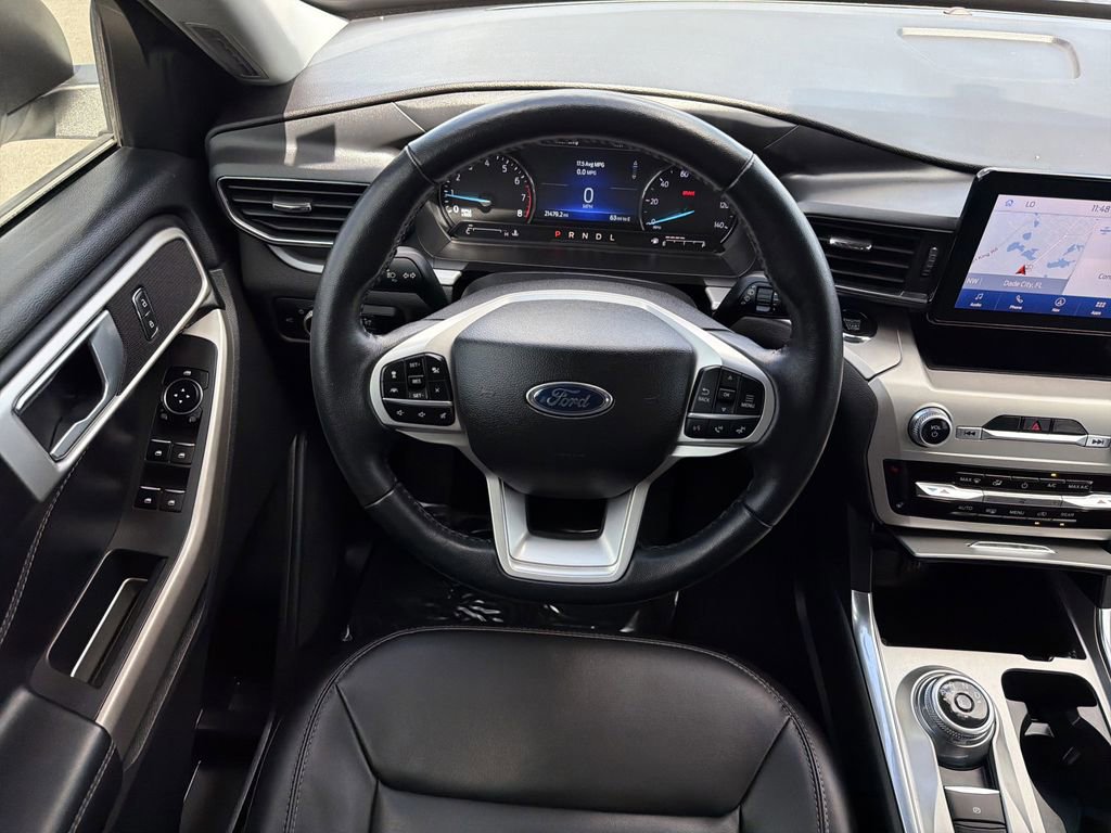 Certified 2022 Ford Explorer XLT w/ Equipment Group 202A image 13