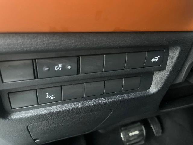 Used 2022 Mitsubishi Outlander SEL AWD/4WD image 25