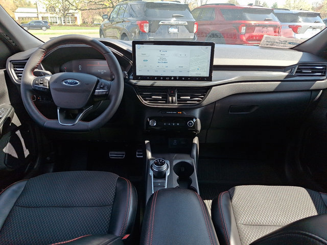 Certified 2023 Ford Escape ST-Line w/ Tech Pack #1 AWD/4WD image 16