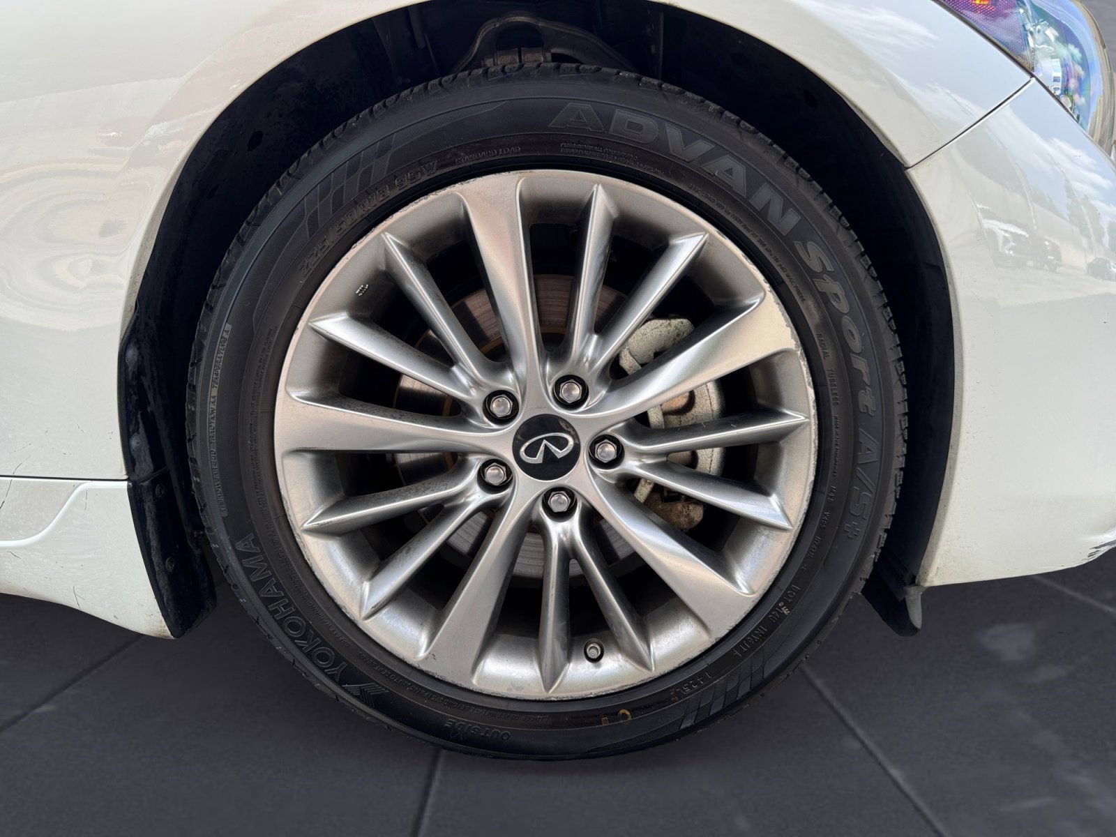Used 2022 INFINITI Q50 Luxe w/ Cargo Package AWD/4WD image 14