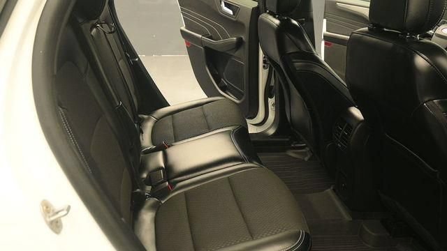 Certified 2024 Ford Escape SE FWD image 19