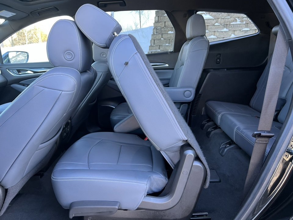 Used 2022 Buick Enclave Essence w/ Experience Buick Package image 12