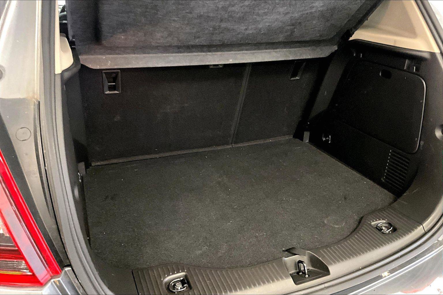 Used 2019 Buick Encore Essence w/ Experience Buick Package image 33