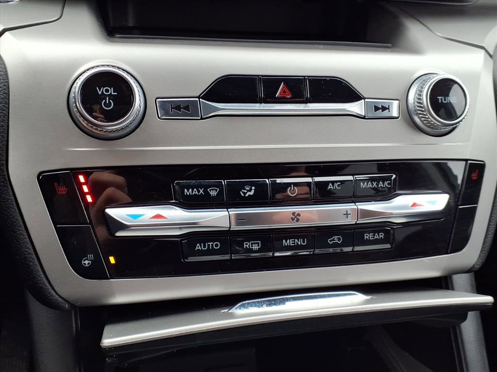 Certified 2022 Ford Explorer XLT w/ Equipment Group 202A image 17