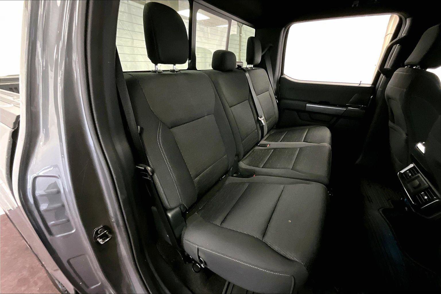 Certified 2022 Ford F150 XLT w/ Equipment Group 302A High image 26