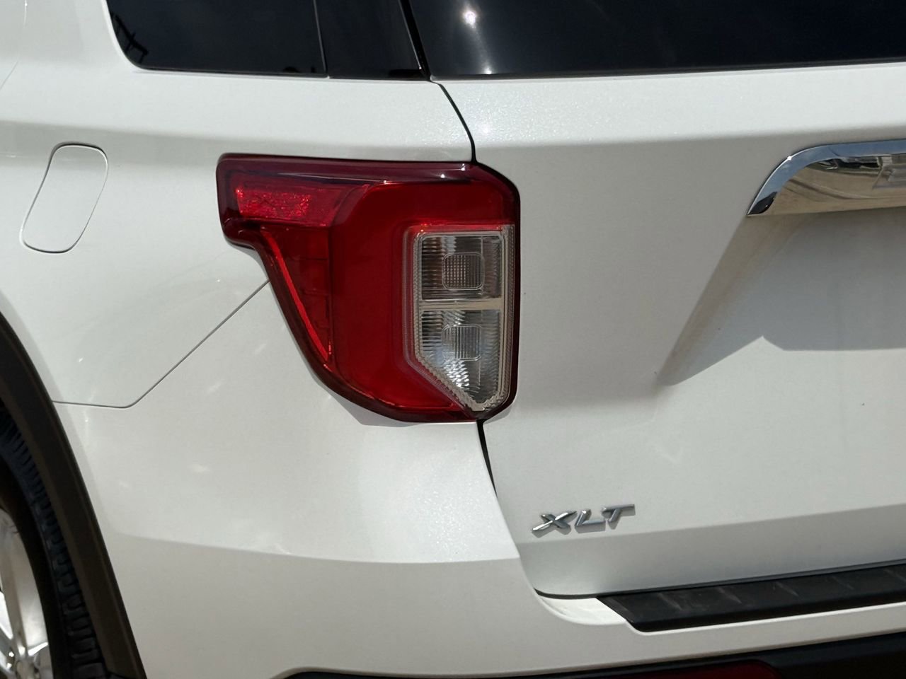 Certified 2020 Ford Explorer XLT w/ Equipment Group 202A RWD image 2