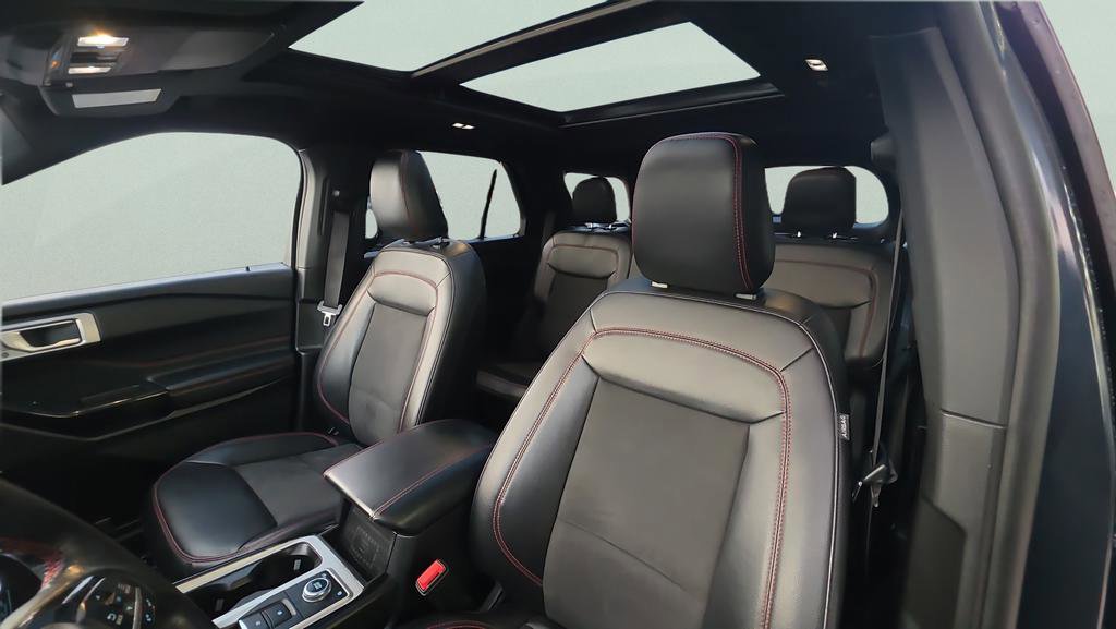 Certified 2023 Ford Explorer ST-Line w/ Class IV Trailer Tow Package image 16