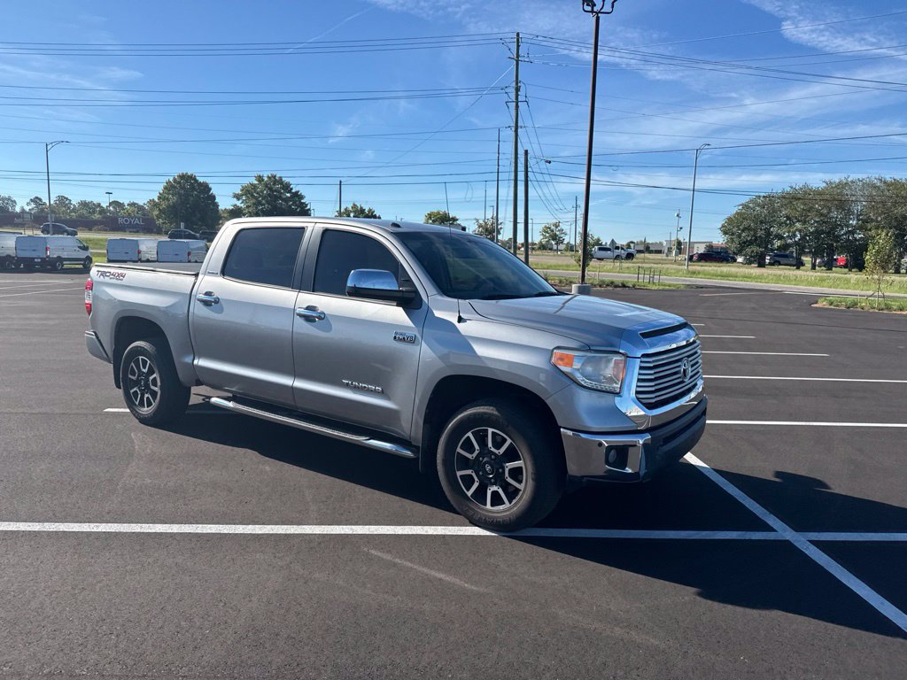 Used 2017 Toyota Tundra Limited w/ Limited Premium Package AWD/4WD image 16