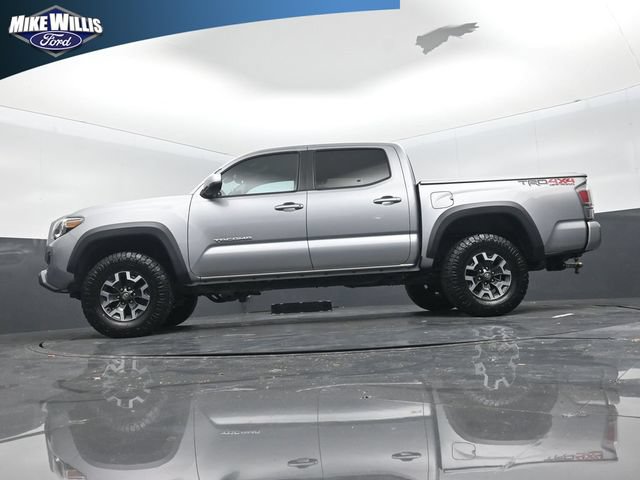 Used 2020 Toyota Tacoma TRD Off-Road w/ Technology Package AWD/4WD image 20