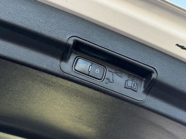 Certified 2024 Ford Explorer XLT w/ Equipment Group 202A image 10