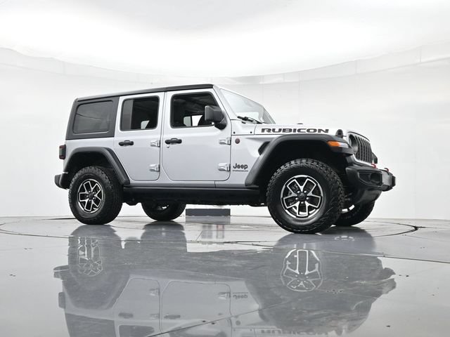 Used 2024 Jeep Wrangler Unlimited Rubicon AWD/4WD image 37