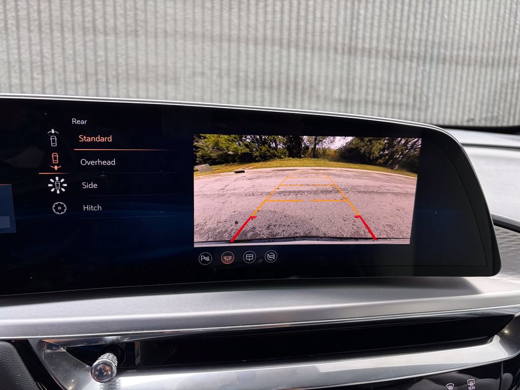 Used 2024 Cadillac Lyriq Sport AWD/4WD image 42