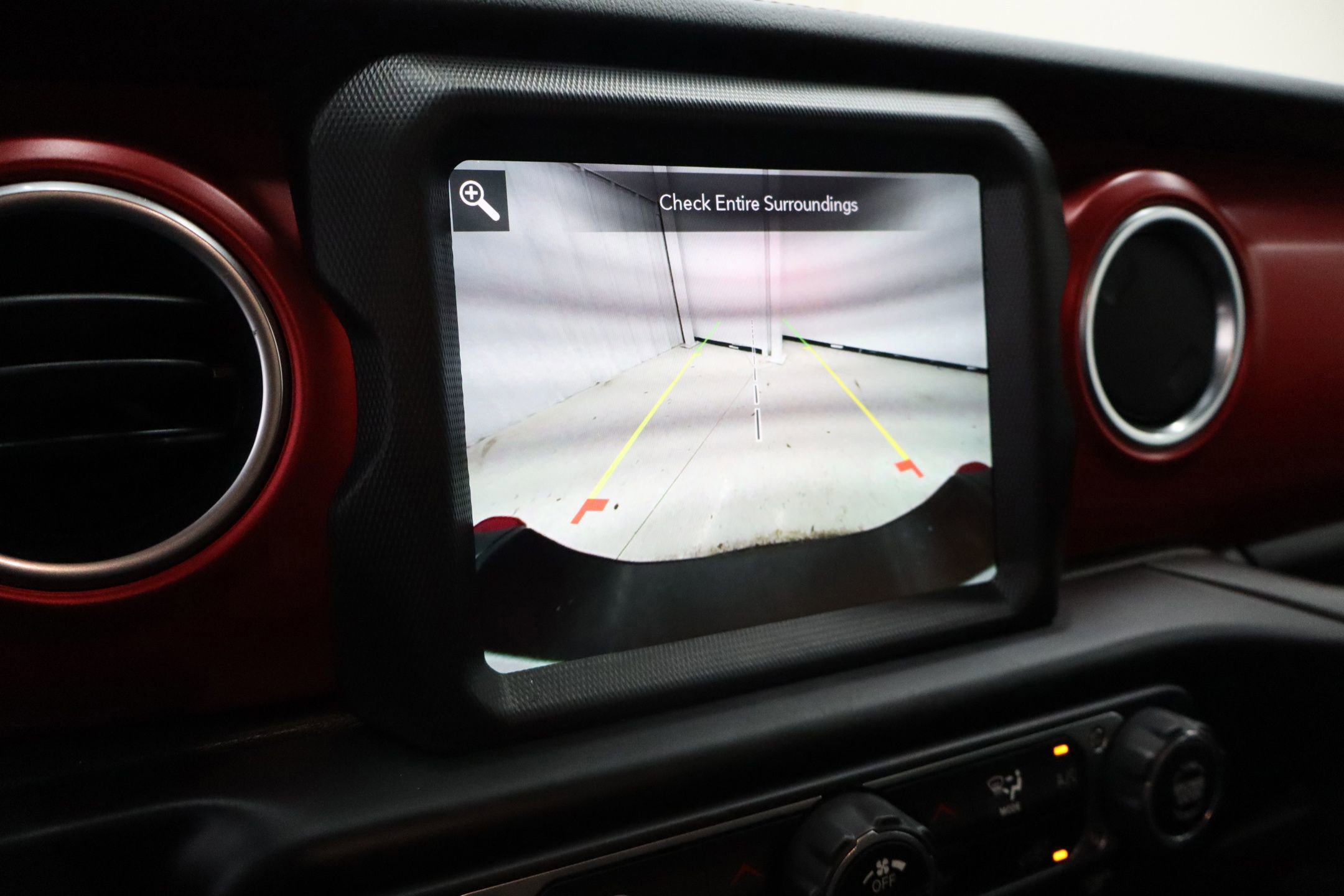 Used 2022 Jeep Gladiator Rubicon w/ Trailer Tow Package image 23