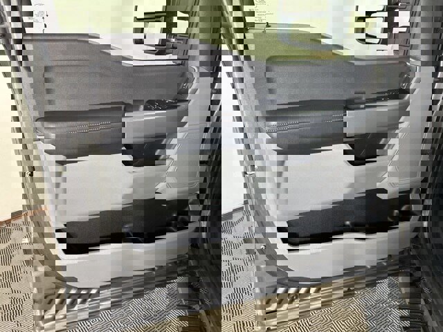 Certified 2024 Ford F350 XLT image 7