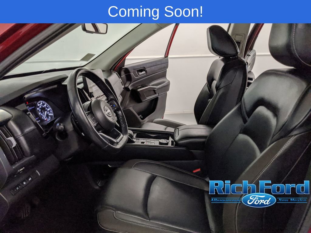 Used 2024 Nissan Pathfinder SL w/ Cargo Package AWD/4WD image 17