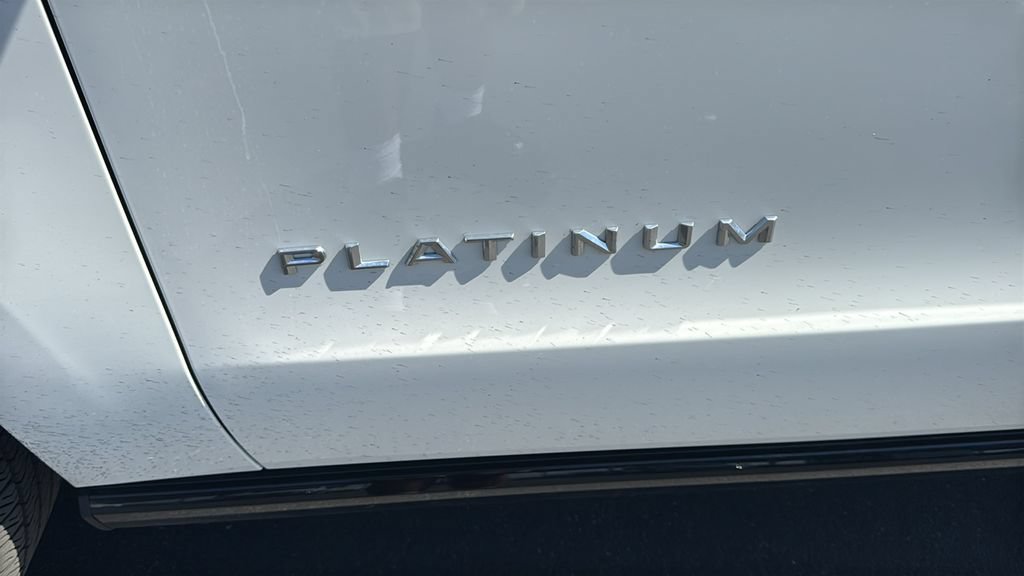 Certified 2025 Ford Expedition Platinum AWD/4WD image 7