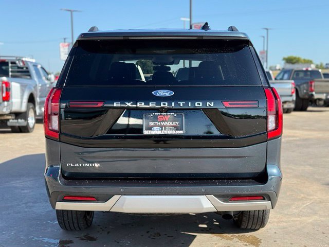 Certified 2025 Ford Expedition Platinum w/ Driver's Package AWD/4WD image 7