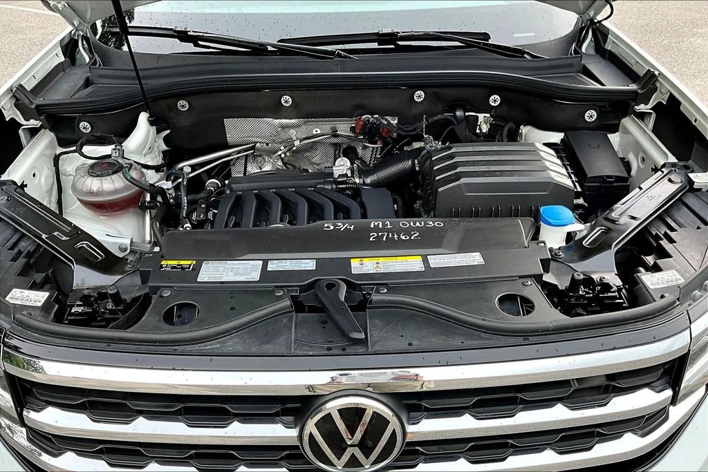 Used 2021 Volkswagen Atlas Cross Sport SE AWD/4WD image 32