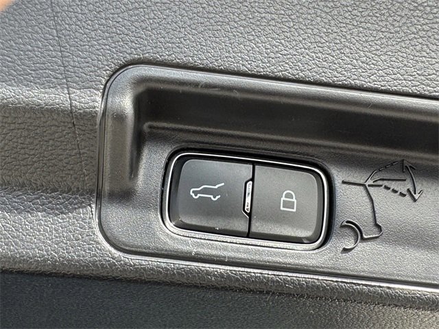 Certified 2021 Ford Explorer Limited w/ Equipment Group 301A image 38