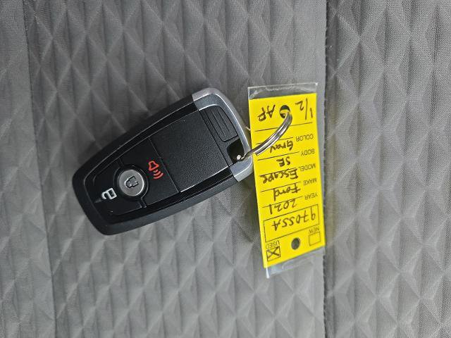 Certified 2021 Ford Escape SE image 30