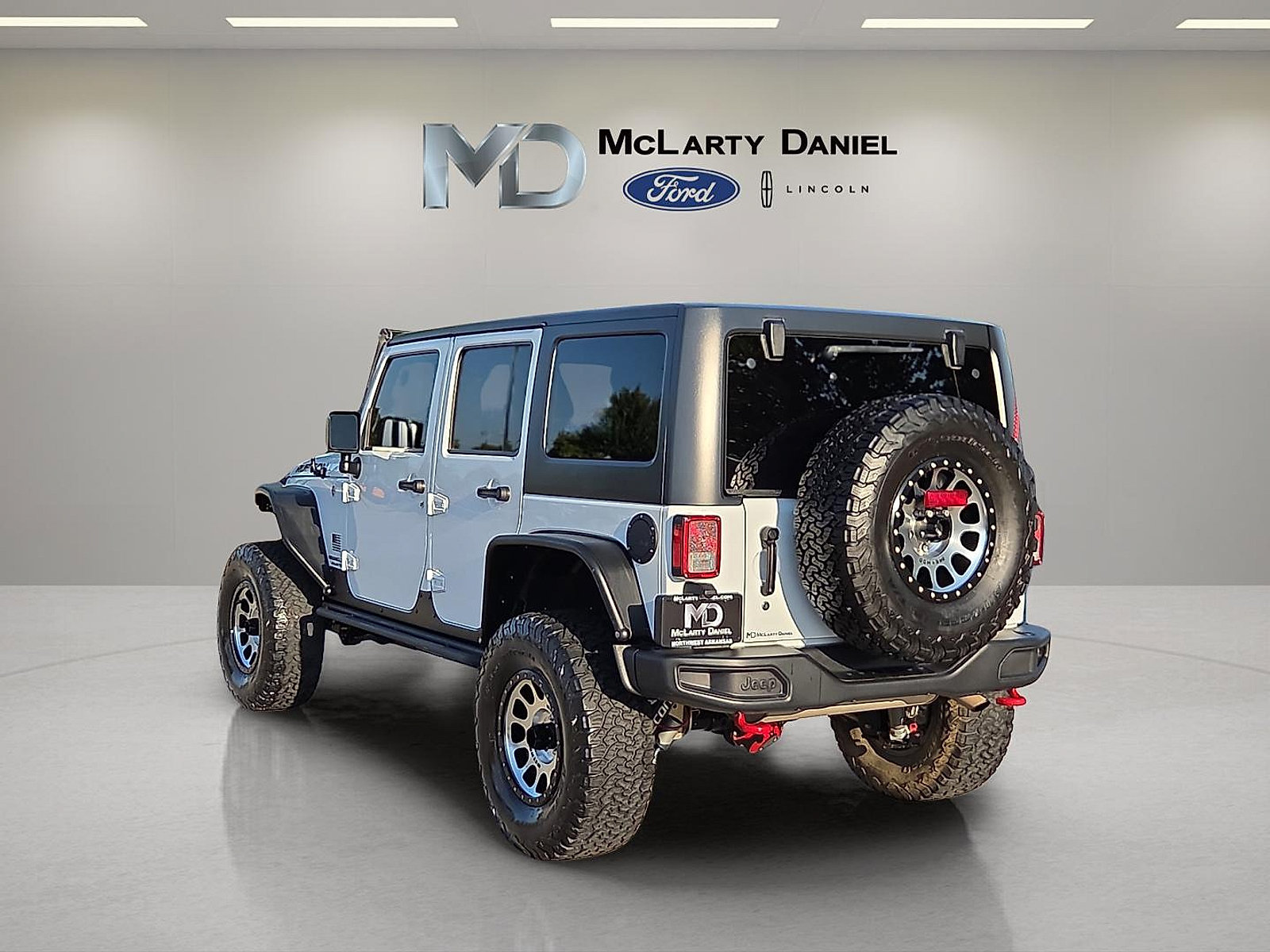 Used 2017 Jeep Wrangler Unlimited Rubicon AWD/4WD image 4