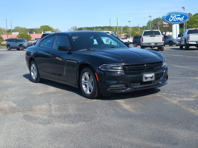 Used 2021 Dodge Charger SXT w/ Leather Interior Group RWD image 2