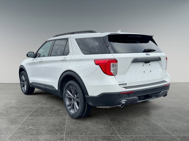 Certified 2023 Ford Explorer XLT w/ Equipment Group 202A image 4