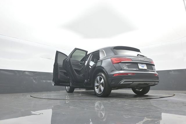 Used 2023 Audi Q5 2.0T Premium Plus w/ Premium Plus Package image 39