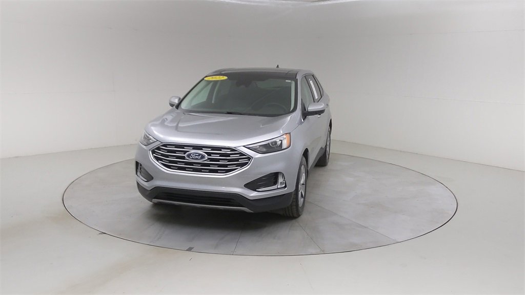Certified 2022 Ford Edge SEL w/ Convenience Package image 9