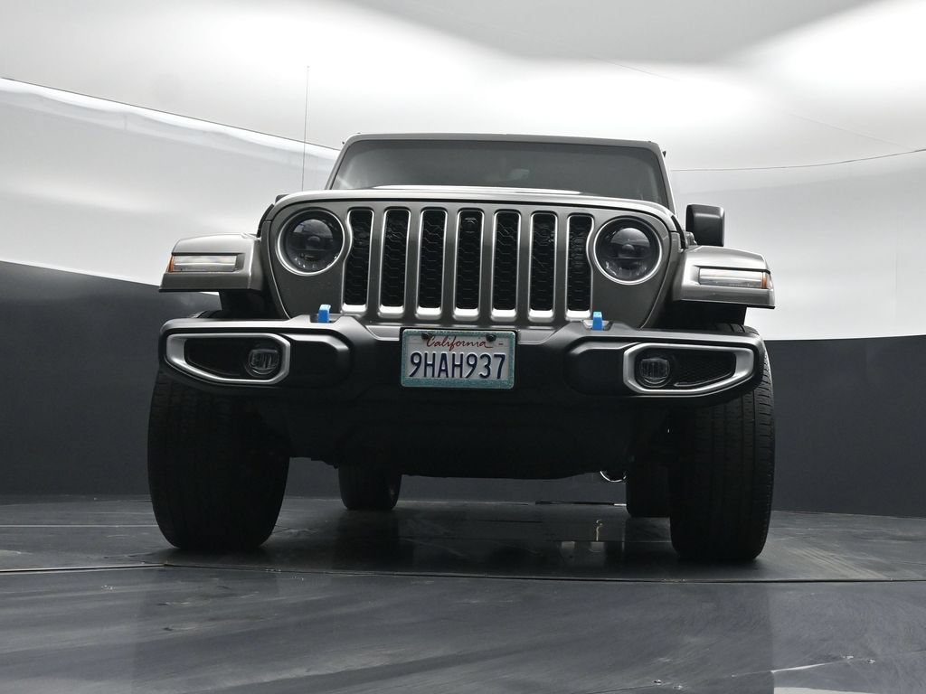 Used 2023 Jeep Wrangler Unlimited Sahara w/ Cold Weather Group AWD/4WD image 43