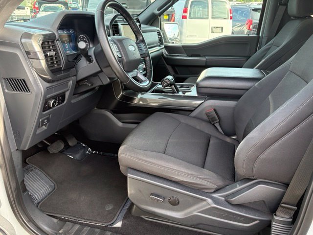 Certified 2023 Ford F150 XLT w/ XLT Black Appearance Package AWD/4WD image 21