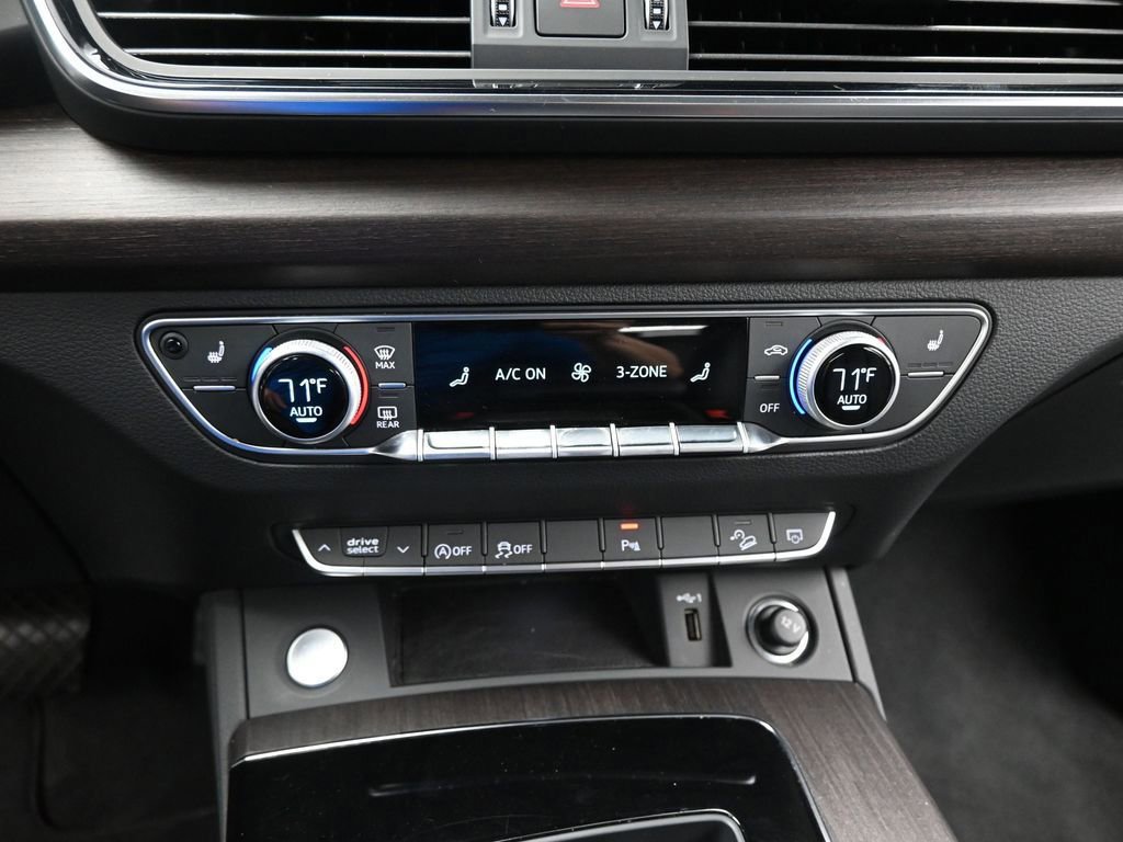 Used 2023 Audi Q5 2.0T Premium w/ Convenience Package image 42