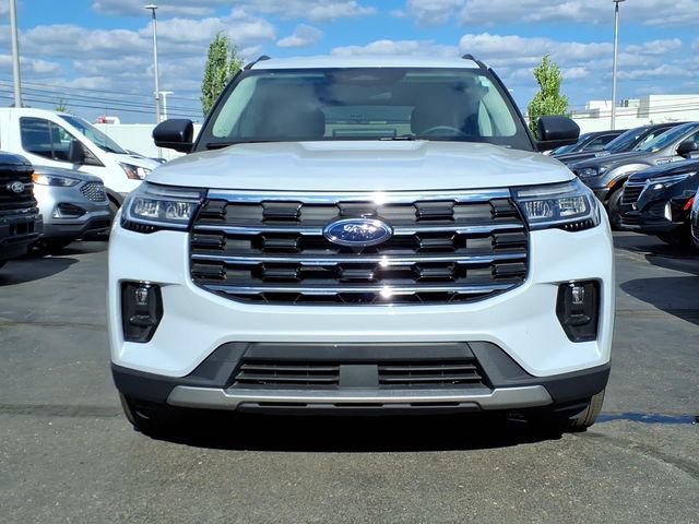 Certified 2026 Ford Explorer Active w/ Active Comfort Package AWD/4WD image 2