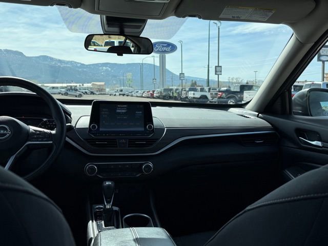 Used 2024 Nissan Altima 2.5 SV image 20