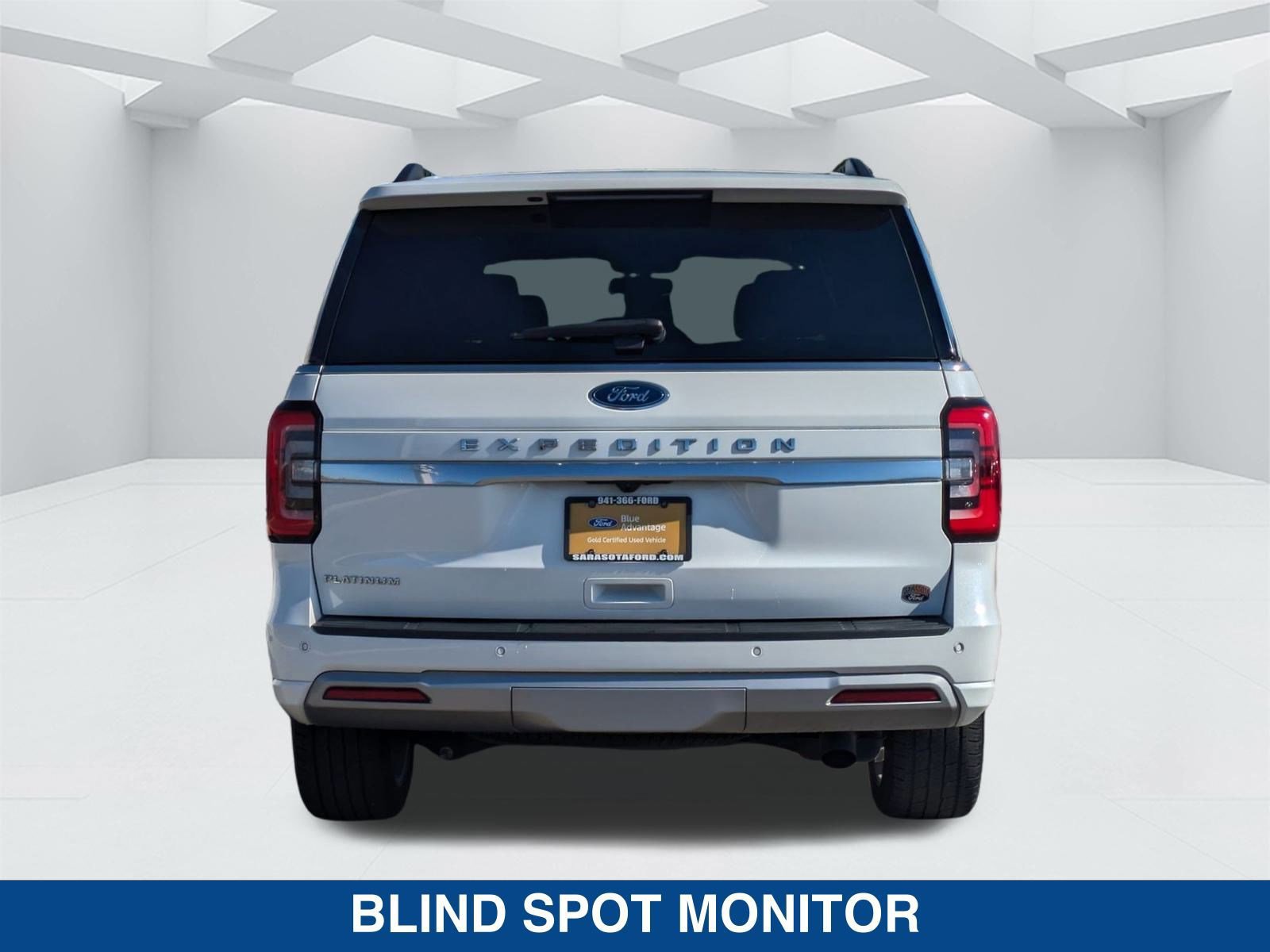 Certified 2024 Ford Expedition Platinum image 4