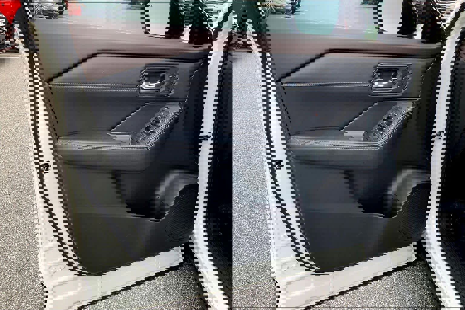 Used 2023 Nissan Rogue SL image 21