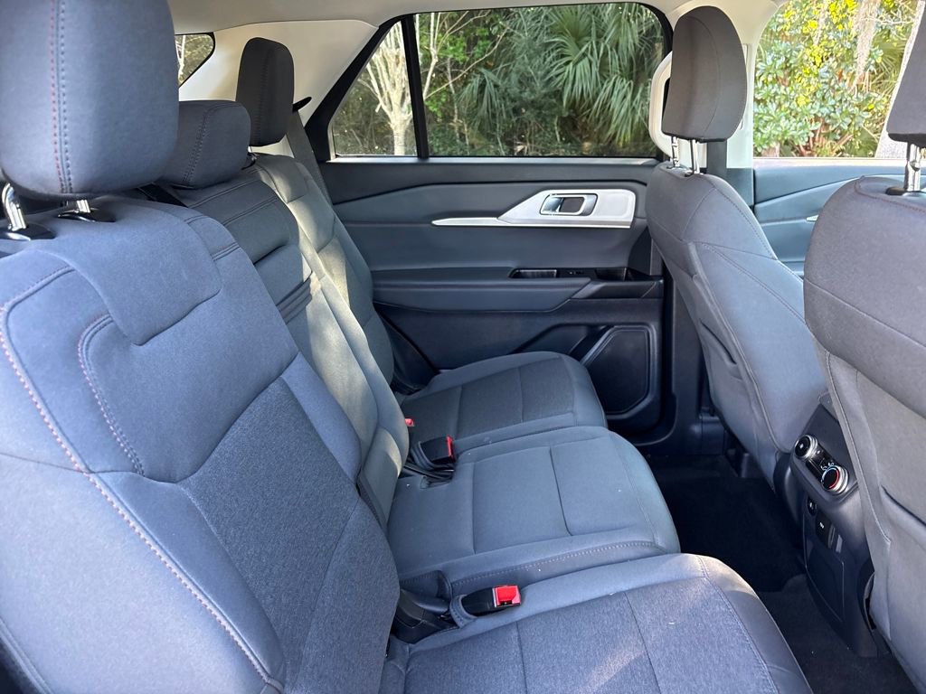 Certified 2025 Ford Explorer Active AWD/4WD image 52