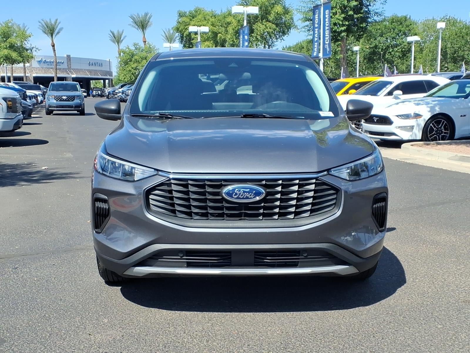 Certified 2023 Ford Escape Active w/ Tech Pack #1 FWD image 2