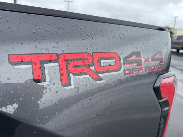 Used 2022 Toyota Tundra Limited w/ TRD Off-Road Package AWD/4WD image 11