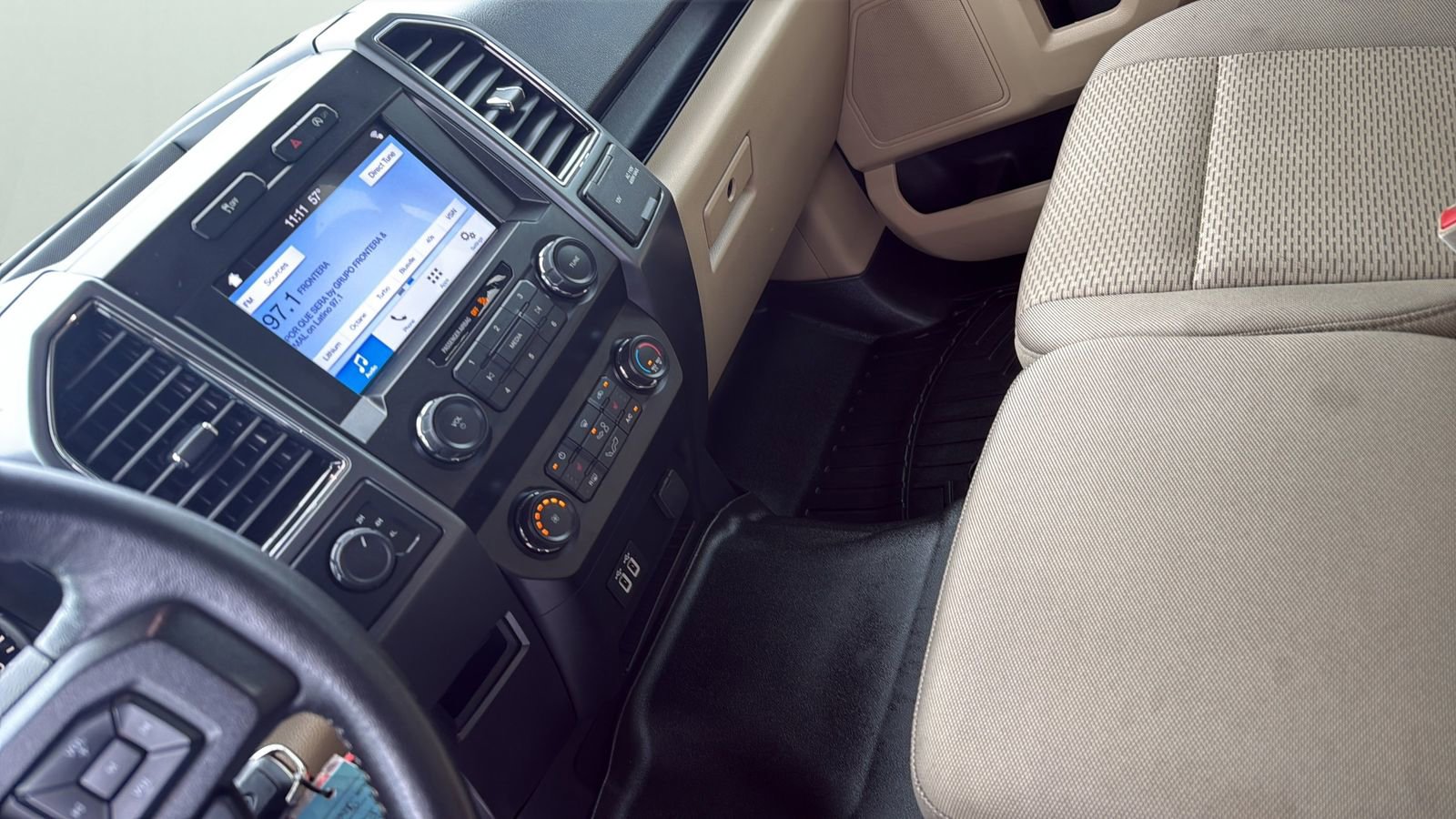 Certified 2019 Ford F150 XLT w/ Equipment Group 302A Luxury AWD/4WD image 20