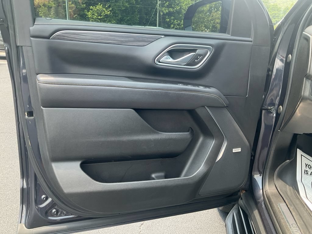Used 2023 GMC Yukon SLT AWD/4WD image 17