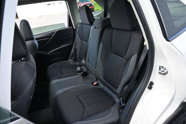 Used 2023 Subaru Forester Premium AWD/4WD image 27