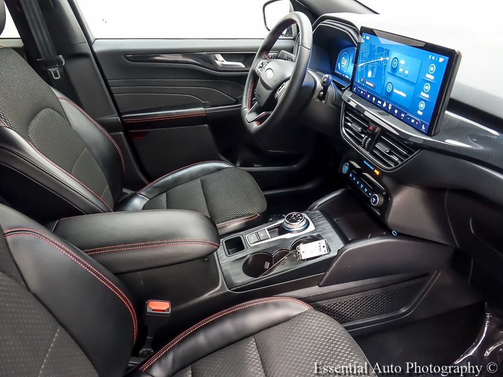 Certified 2023 Ford Escape ST-Line Elite AWD/4WD image 24