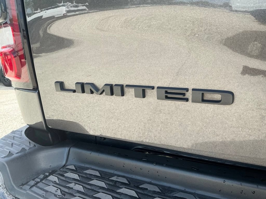 Used 2021 RAM 2500 Limited w/ Night Edition AWD/4WD image 21